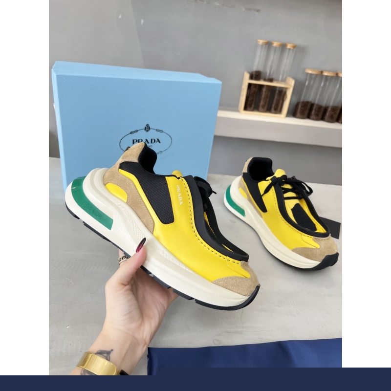 Pra*a casual shoes